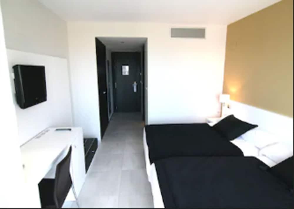 Agora & Hotel