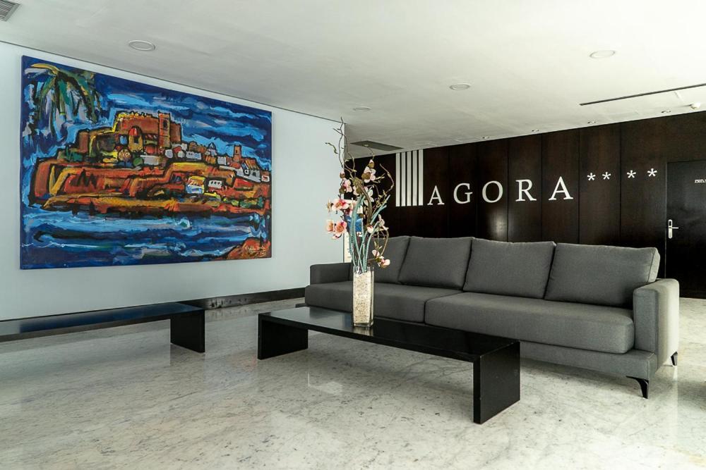 Agora & Hotel 4*