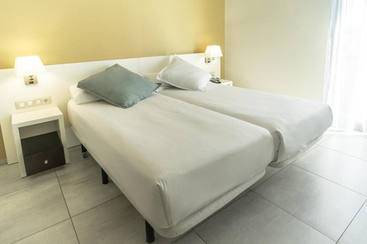 Agora & Hotel 4*