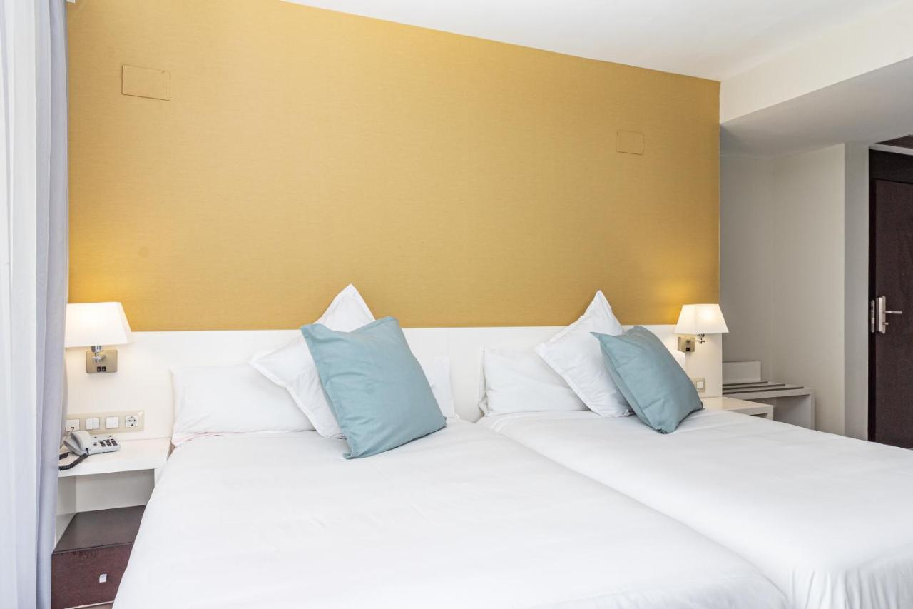 Agora & Hotel