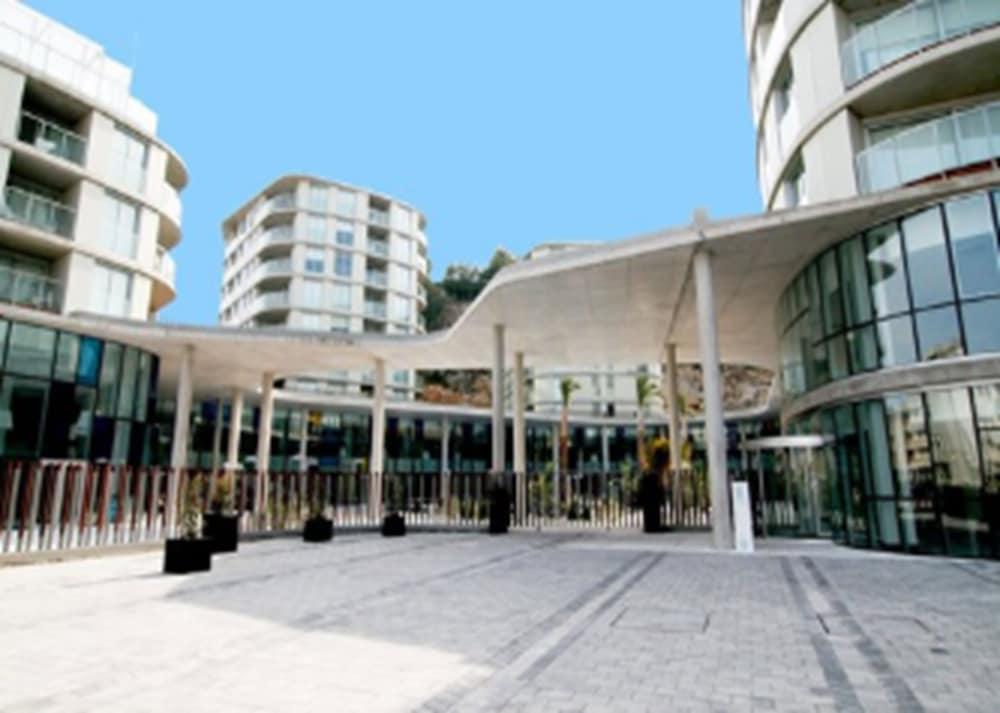 Agora &